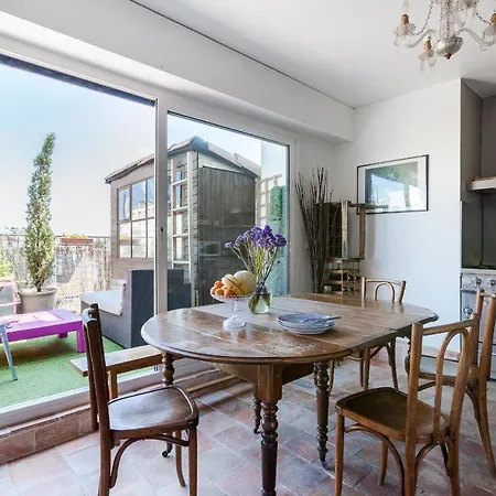 Rue De La Convention Ii By Onefinestay *