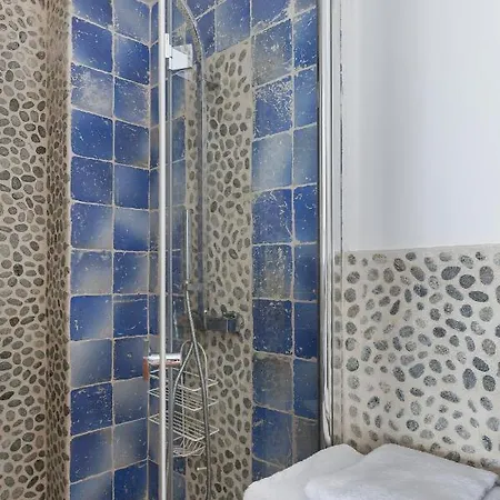 Rue De La Convention Ii By Onefinestay *
